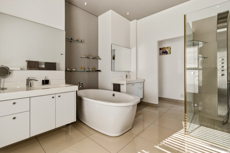 3 Bedroom Property for Sale in Croydon Vineyard Estate Western Cape